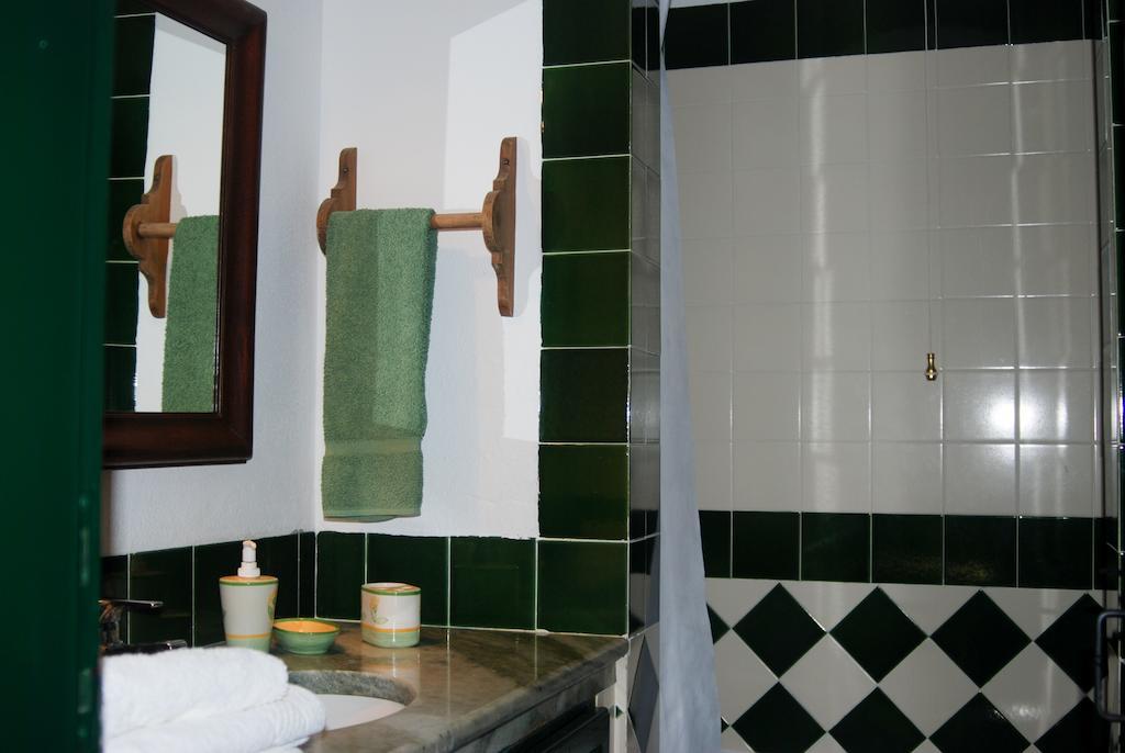 Herdade Da Samarra Otel Viana do Alentejo Oda fotoğraf